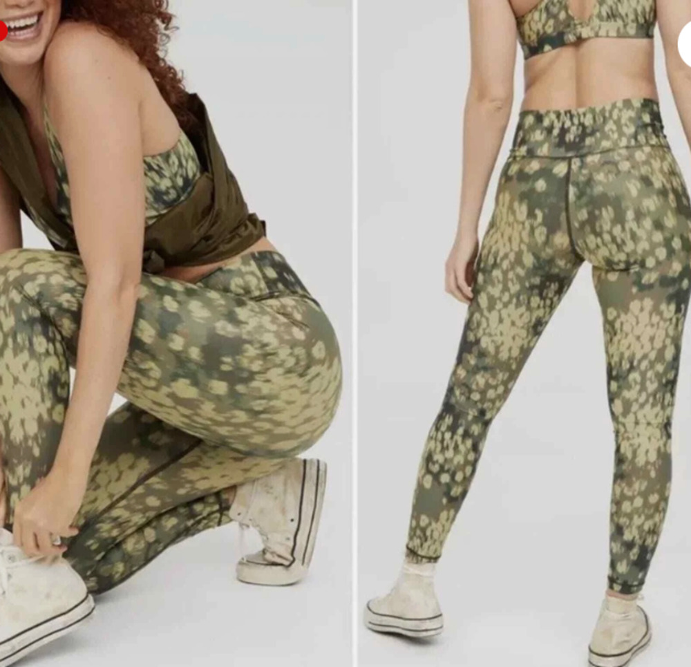 Aerie Offline Green Leopard Printed Crossover Leggings Size small 0-4
